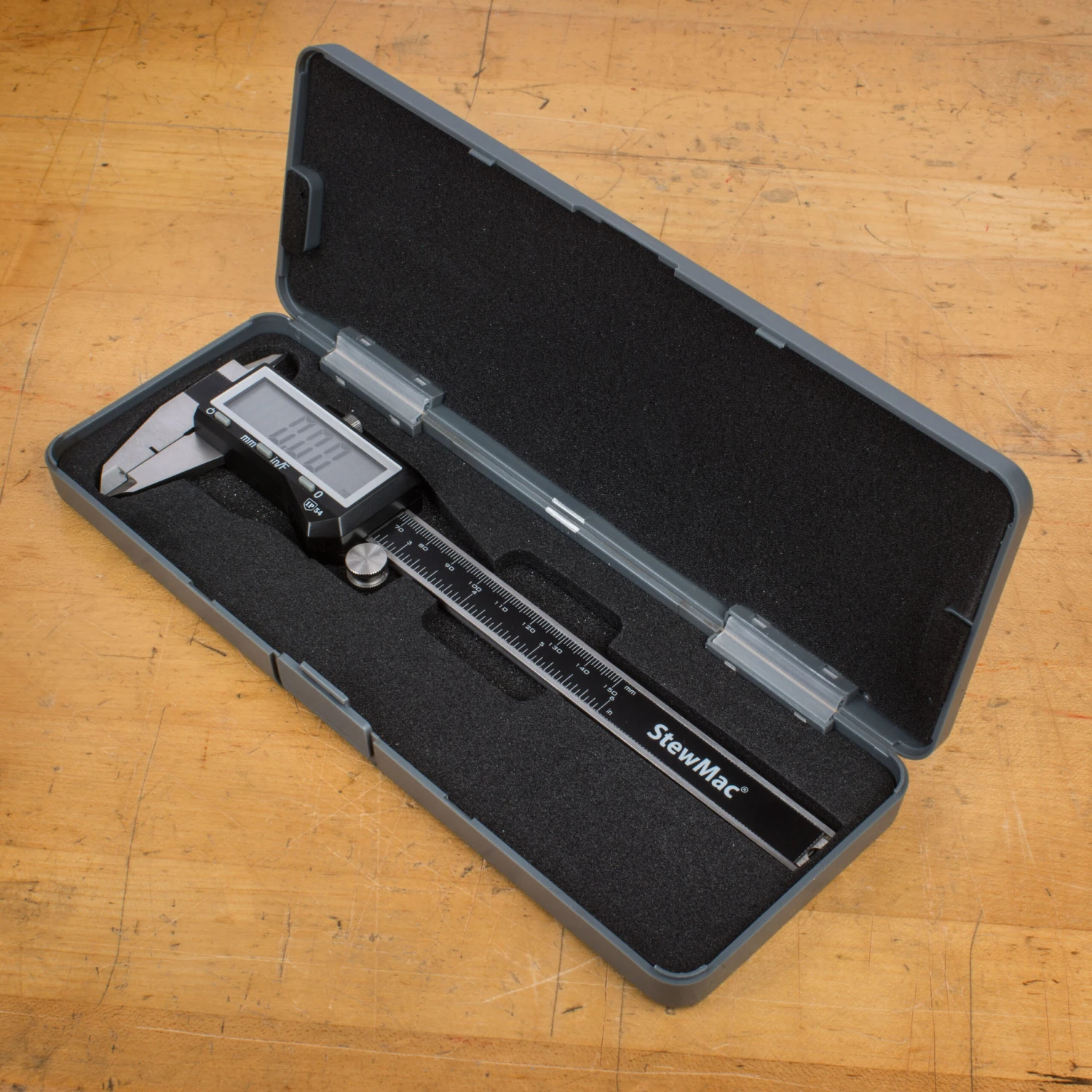 Luthier's Digital Caliper - StewMac 7 Luthier's Digital Caliper - StewMac - Image 5