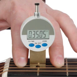 Digital Nut Slotting Gauge - StewMac -Fine Musical Instruments 12203 3 inuse fingers 1700