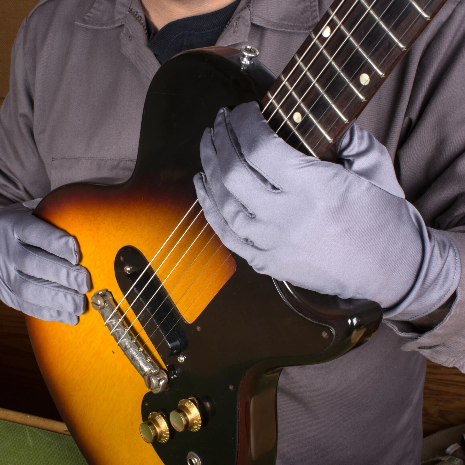 StewMac Inspection Gloves - StewMac 4 StewMac Inspection Gloves - StewMac - Image 2