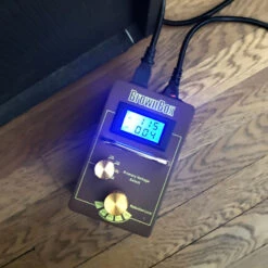 AmpRx BrownBox Input Voltage Attenuator - StewMac -Fine Musical Instruments 2840 3 800