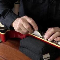 Best Seller -Fine Musical Instruments 3771 2 inuse1 1000px