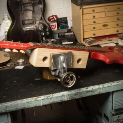 Tall Neck Support Caul - StewMac -Fine Musical Instruments 4482 5 angled in vise 3000px